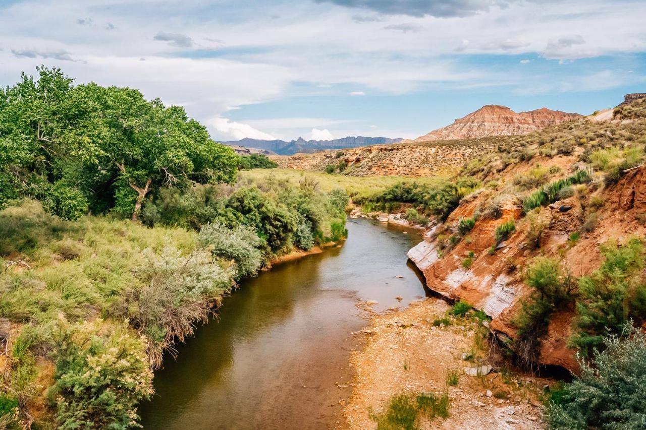 ホテル Zion Wildflower ヴァージン エクステリア 写真